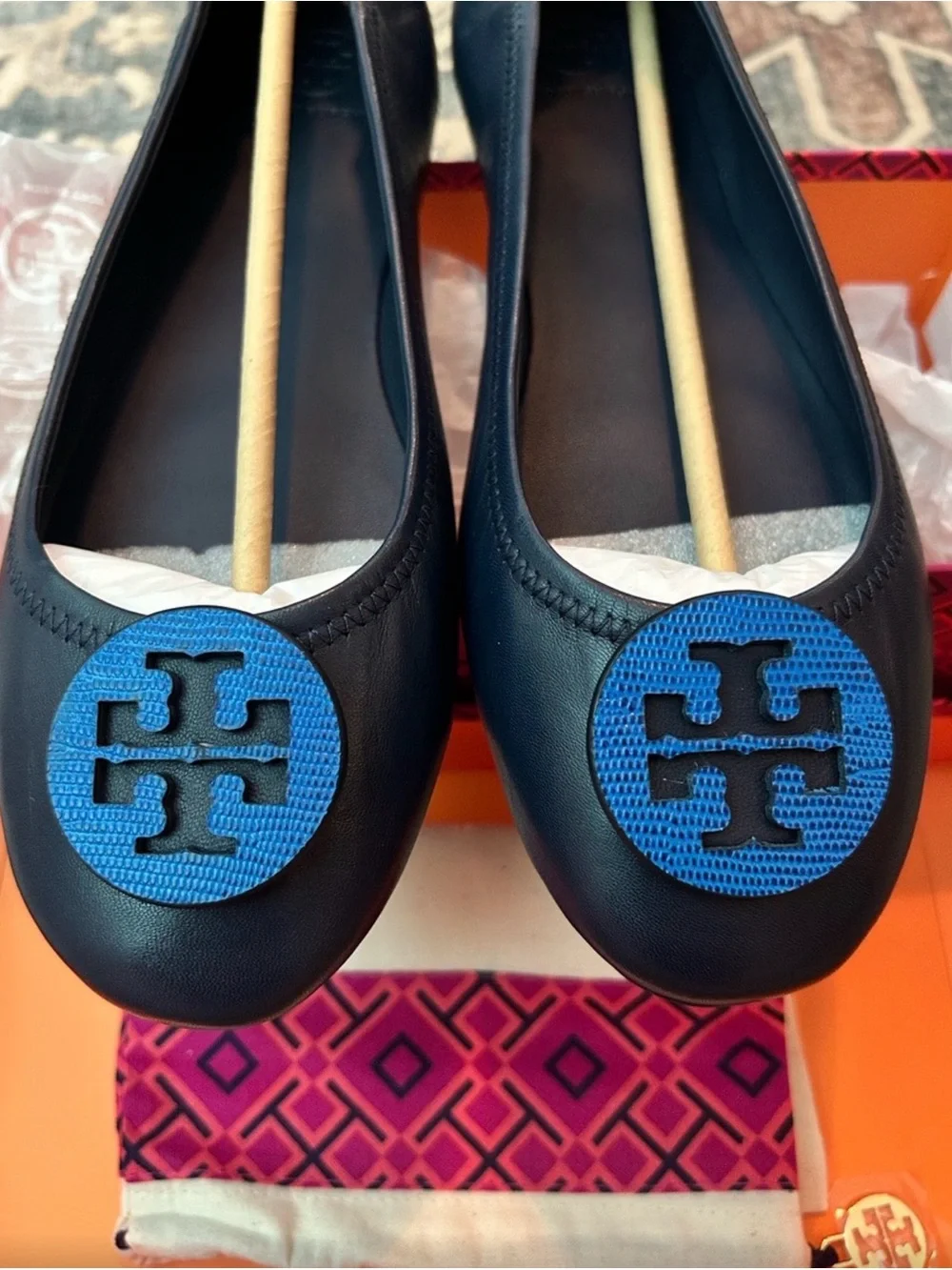 Tory Burch Navy Leather Flats with Blue Logo-size 10-NEW with box